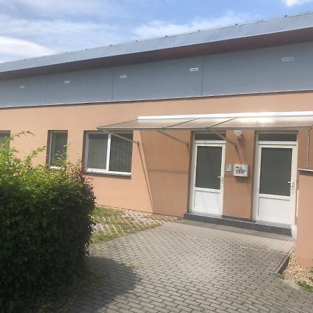 Villa Prazdninovy Dum Zavadilka à Ceske Budejovice Extérieur photo
