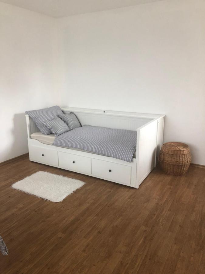 Villa Prazdninovy Dum Zavadilka à Ceske Budejovice Extérieur photo